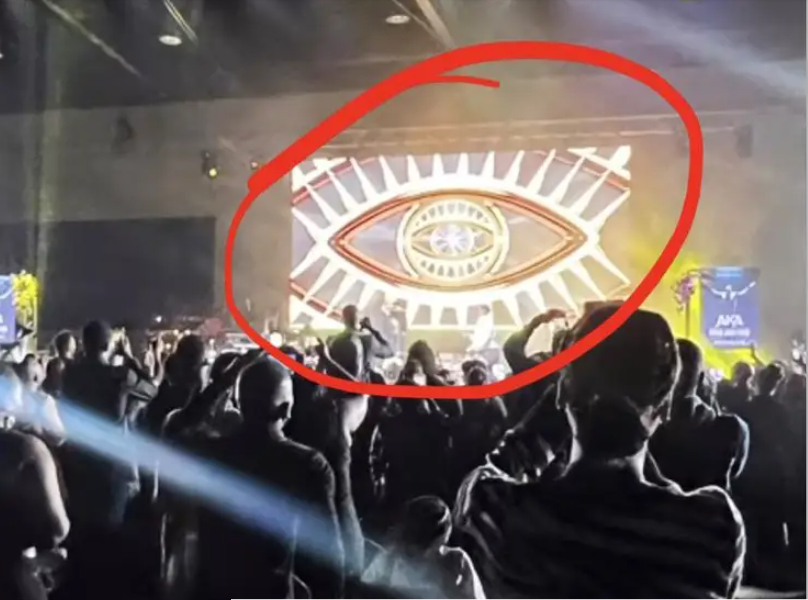 AKA fans shocked at illuminati symbol on big screen