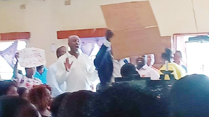 Drama As AFM Congreagants Chase Pastor Away From The Pulpit