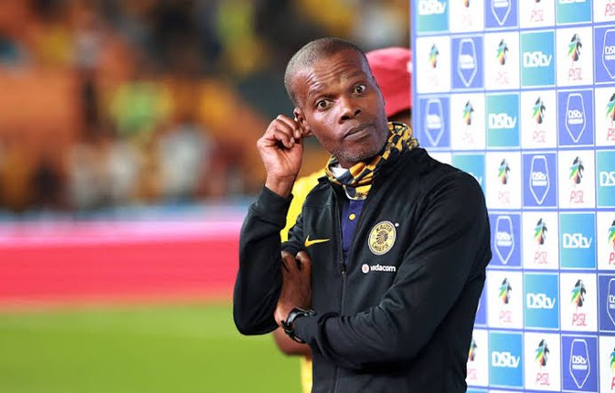 Kaizer Chiefs coach Arthur Zwane has once again come under fire. Image: Twitter @kazierchiefs.