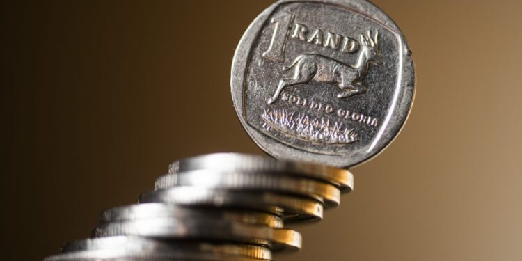South African 1 Rand Coin./ Image: Waldo Swiegers, Bloomberg