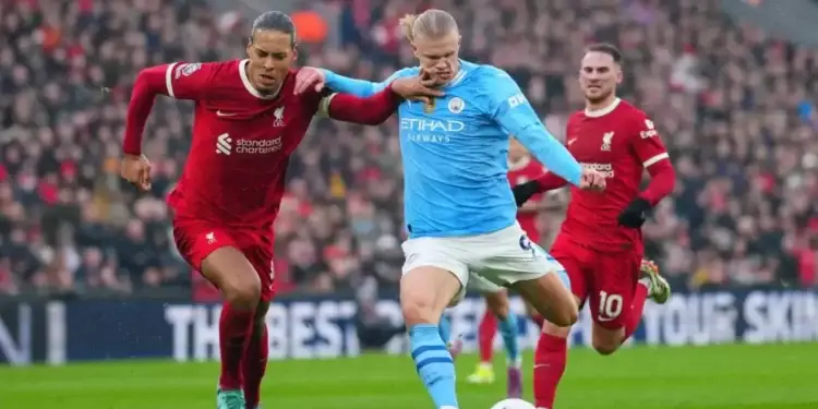 Liverpool's Virgil van Dijk marking Manchester City's Erling Haaland in their drawn match at Anfield on March 10, 2024 (Image: ZimLive)